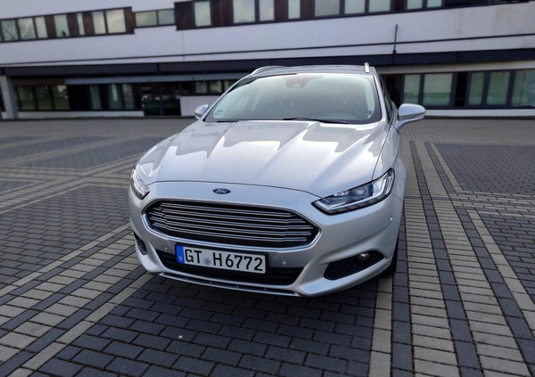 Ford Mondeo cena 62900 przebieg: 75000, rok produkcji 2018 z Szczecin małe 781